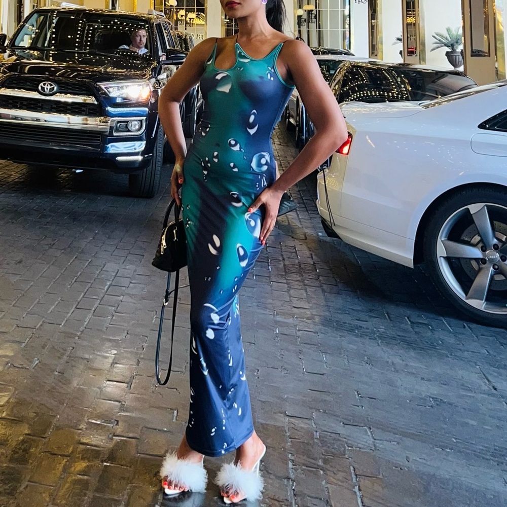 Chamber Green Waterdrops Body Print Dress - Picture 7 of 10